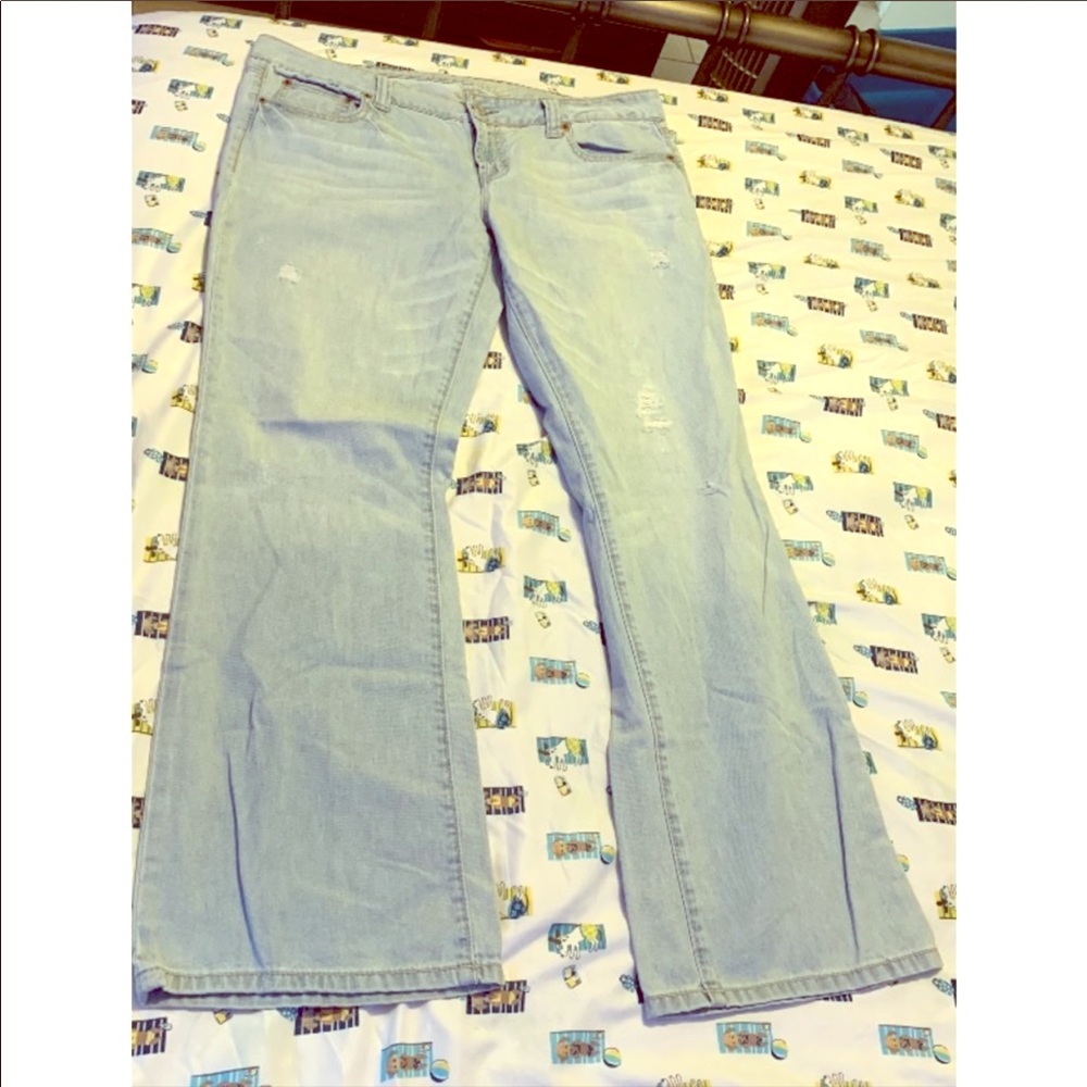 AE favorite boyfriend jeans